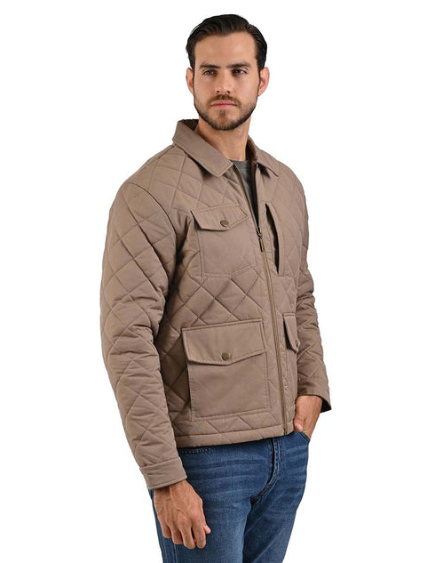 Chamarra WRANGLER para caballero en color cafè claro.